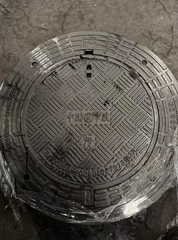细水乡球墨铸铁防沉降井盖展示